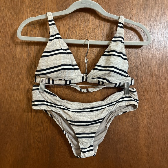 WOMEN'S/JUNIOR'S SM BIKINI - Picture 1 of 4